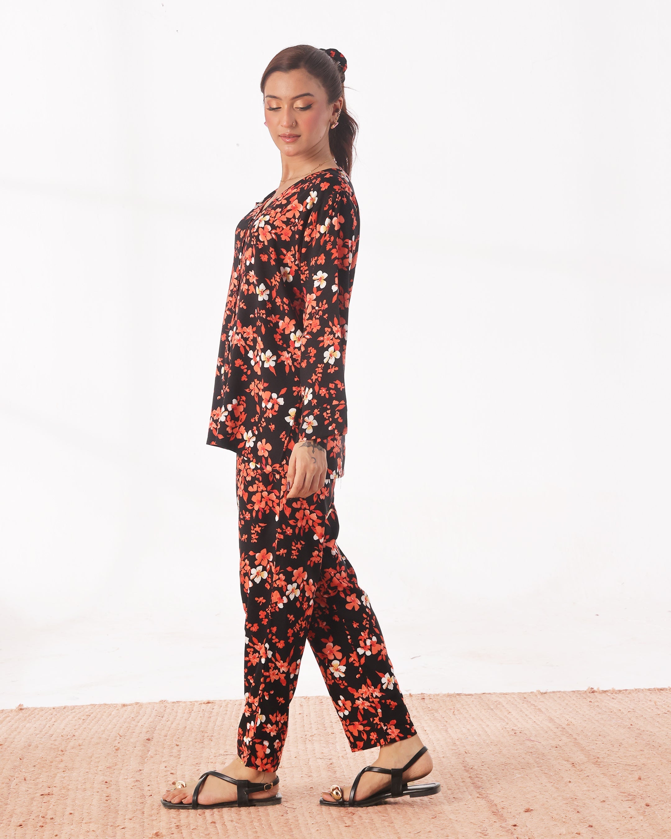 Linen Pajama Suit with Scrunchie - Crimson Petal