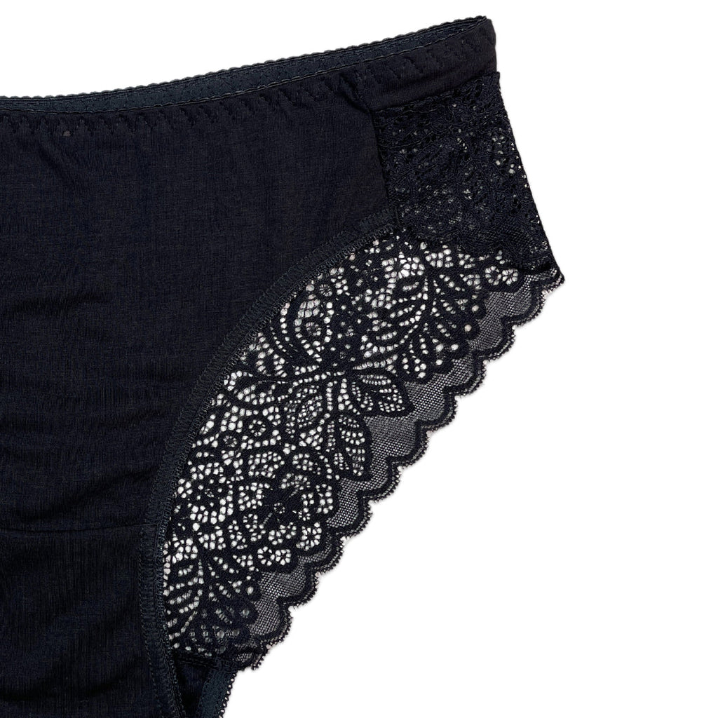 Pack of 3 Briefs Panties - Lace Charm